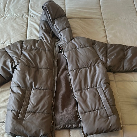 Kids Black Puffer‎ Coat - Picture 1 of 9